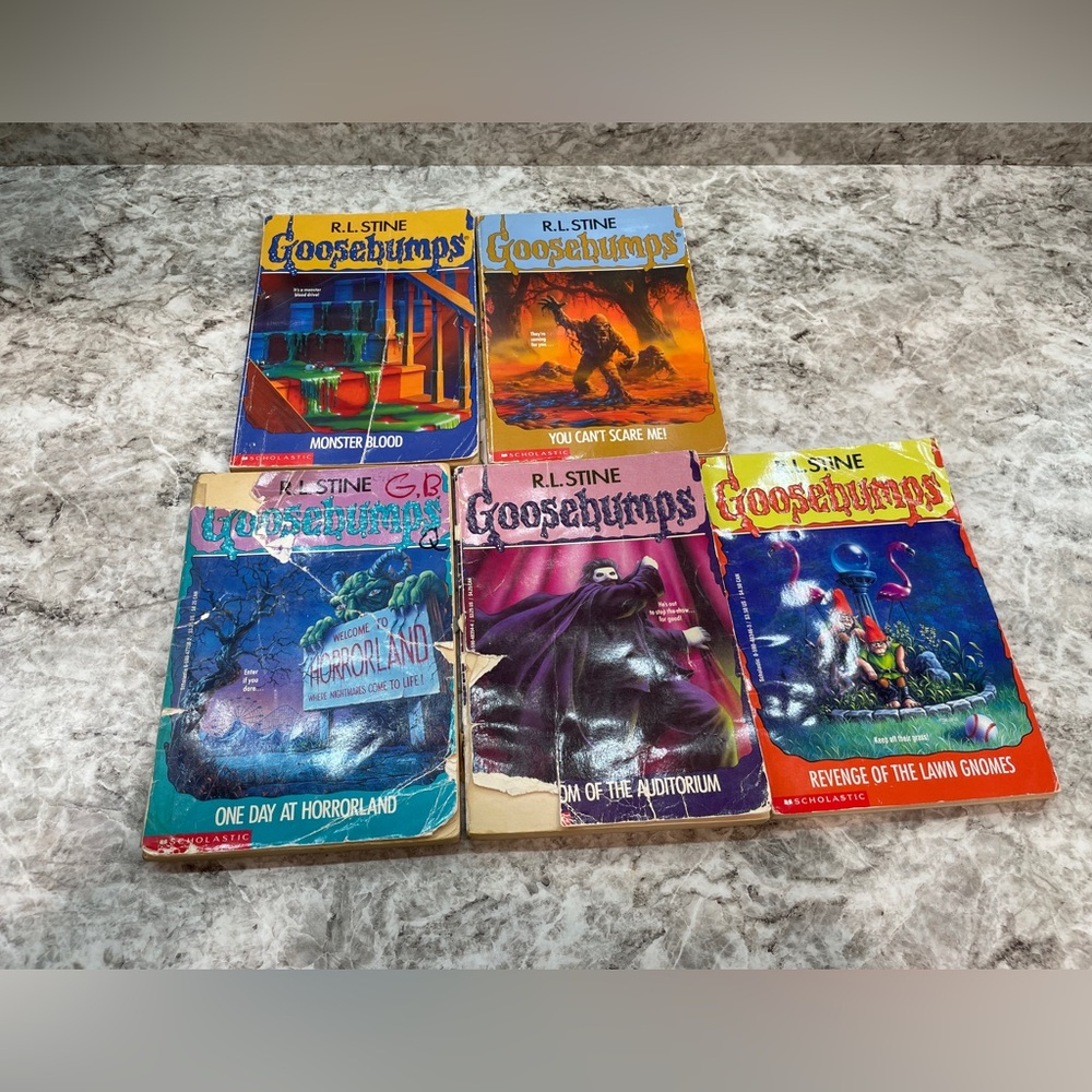 Goosebumps Books by RL Stine, Five Book Lot 1992-95, Classic Children's Books